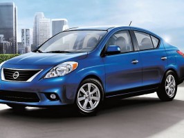 2012NissanVersa_Art_2410_lightbox